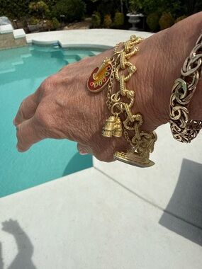 Gold Charm Bracelet Travel Theme Camera Ship Art Palette Heart NWT